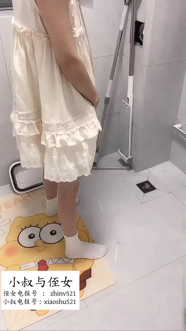 骚侄女、求小叔也没用，今天叔就是要肏烂你骚b、干爆你屁眼，不是吧？屁眼都给你撑爆了，不应该疼的要死，这你居然都能高潮？

👑【完整版视频56分钟已更新至电报会员群】   侄女 : @rk7vcd https://t.co/MkDbMqnX3g