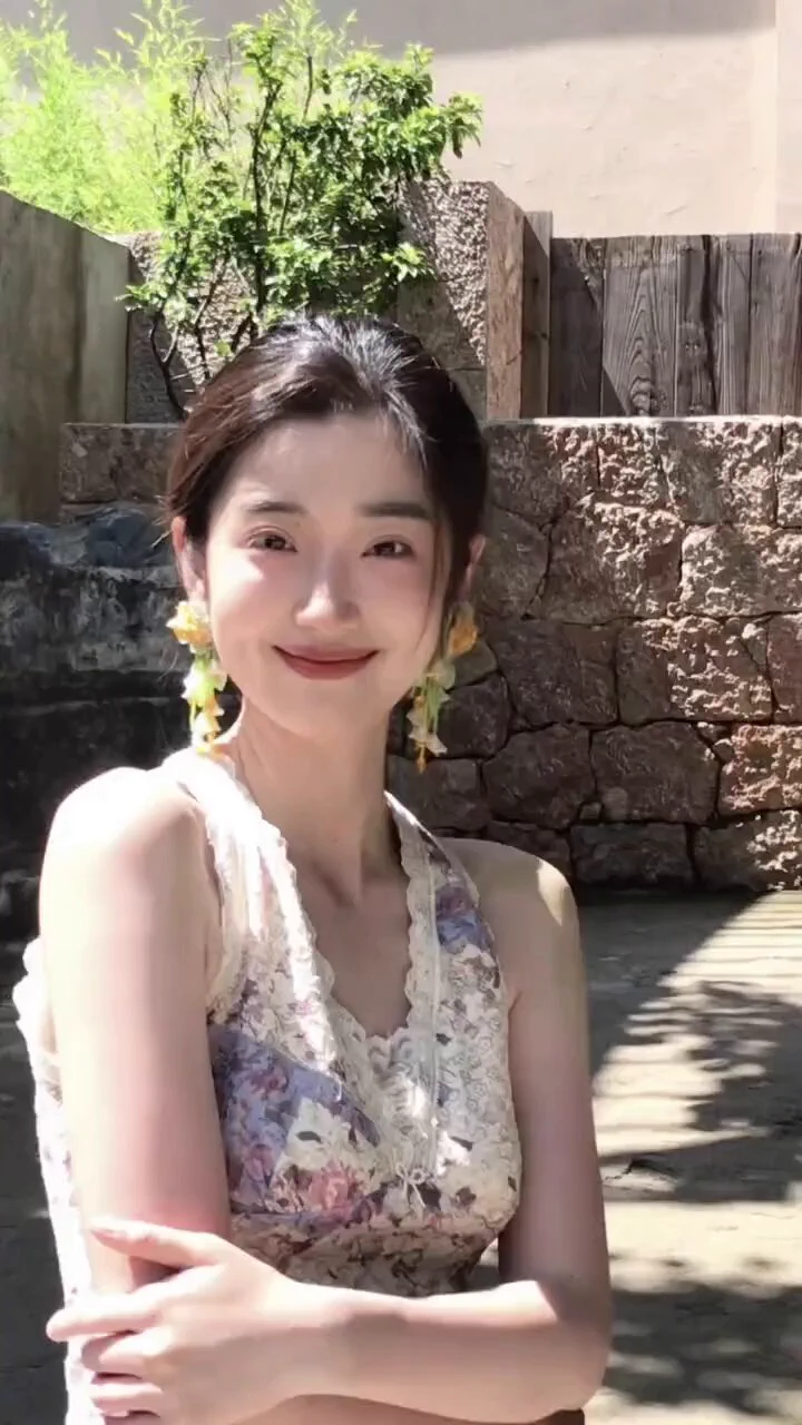 在云南好像有一种气血充盈的美 https://t.co/BHqCbPTUC5
