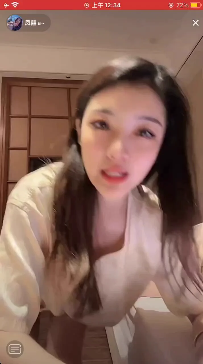 不经意的走光主播都没发现 https://t.co/zZ00coygPm