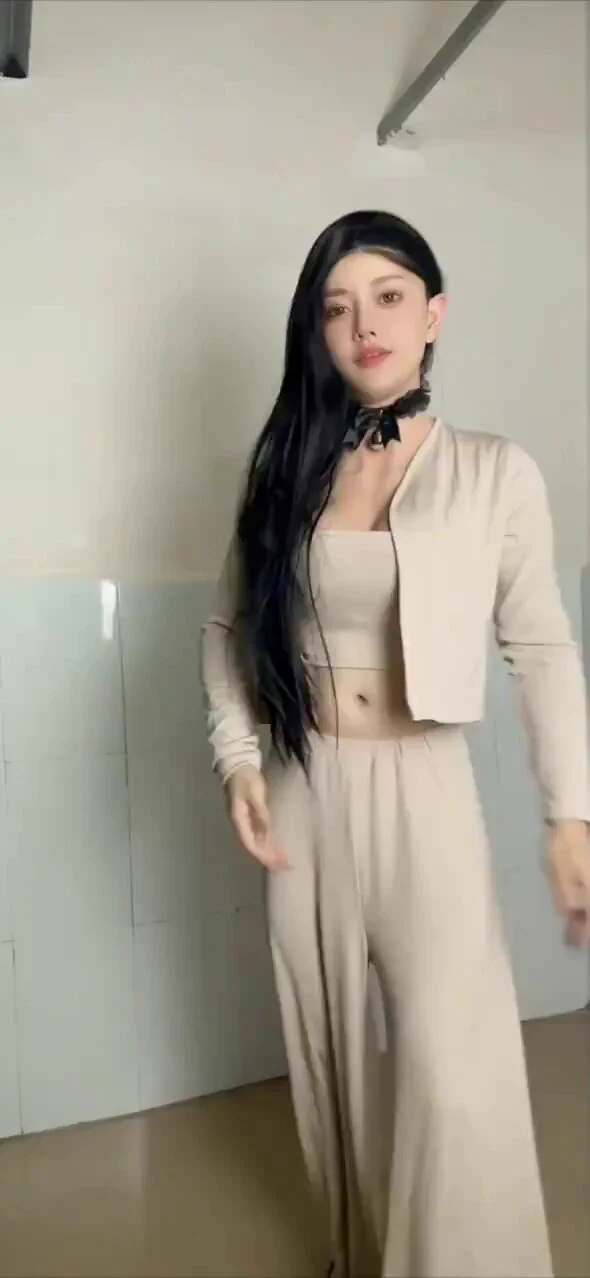 今日任务
留下你的锁照，并写上你第一次戴锁的时间，至今大概戴了多少天，看看谁最早开始戴锁？谁又戴的时间最长？ https://t.co/xBWrICXLAw