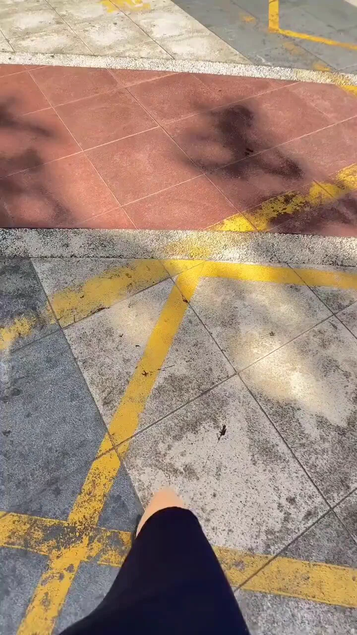 好热啊啊啊啊 https://t.co/P0VZDJnDw7