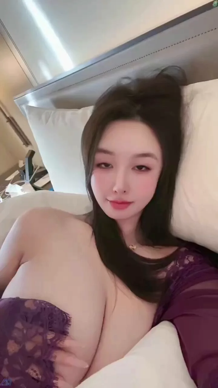 抖音网红私房拍摄首秀泄露，完整视频尽在朝阳吃瓜网 https://t.co/BQcxWrXgKp https://t.co/pQkR0jn7nn