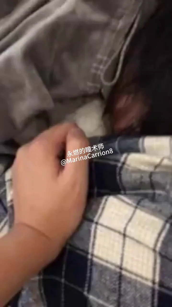 惨遭粉丝线下真实😭😭

投稿💌：
@BBYouzhiyuan
@SexytoDoll 
@SexytoGirl 
@SexytoBaby 
#粉丝福利 #援交 https://t.co/XEL8SVSJca