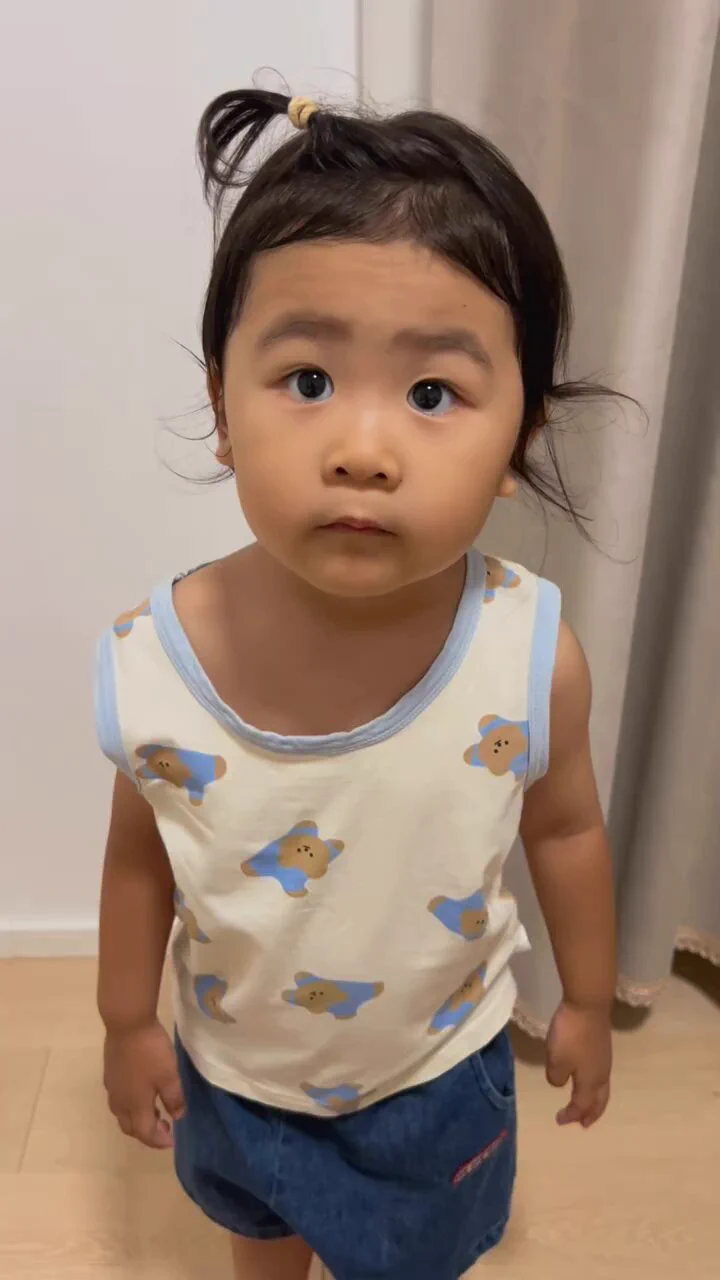 大千世界672：实锤了，爸爸说明天出差去上海，和同事徐佳慧住一间房！#人类幼崽   #大千世界  #周五快乐
视频来源于网络 #互关 #互fo https://t.co/fVB10k8Aac