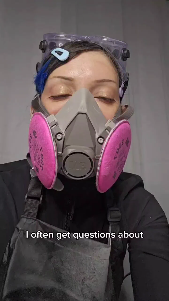 The reason I don't stream cosplay crafting anymore https://t.co/9A628RwJil