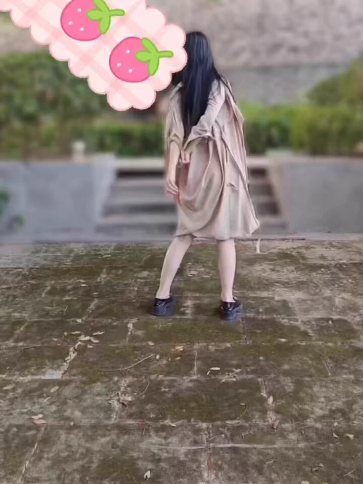 一直叫我再发一遍找陌生大叔拍照的，来了。以前门槛哥定制的

更多视频入门🚪看（详见主页简介）
@ToBulma @ToBulaer 
@KawasawaSen @BulmaList https://t.co/nFQ9b6IqKC