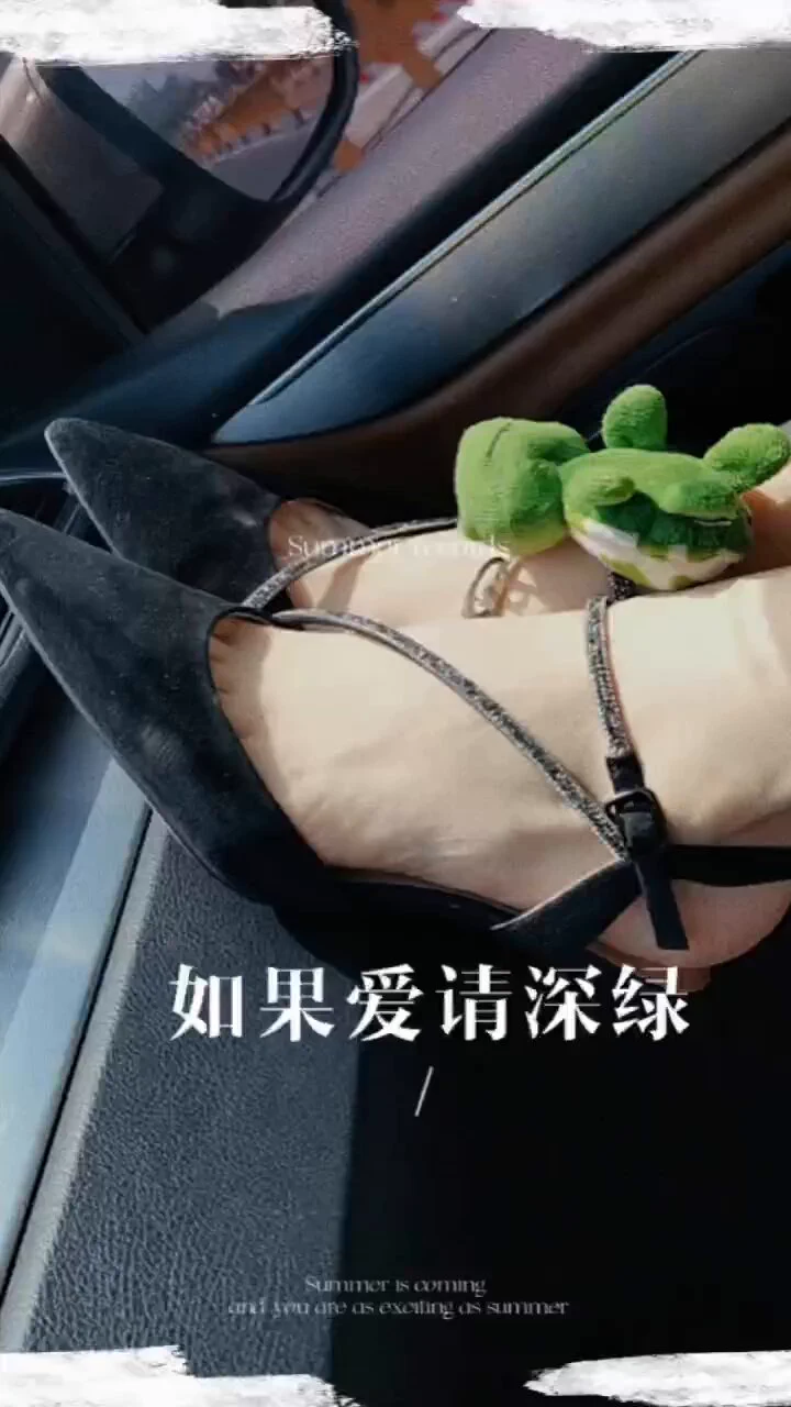 当年这个视频还有人记得吗？名字还是叫如果爱请深绿 https://t.co/xYhZwldJGp