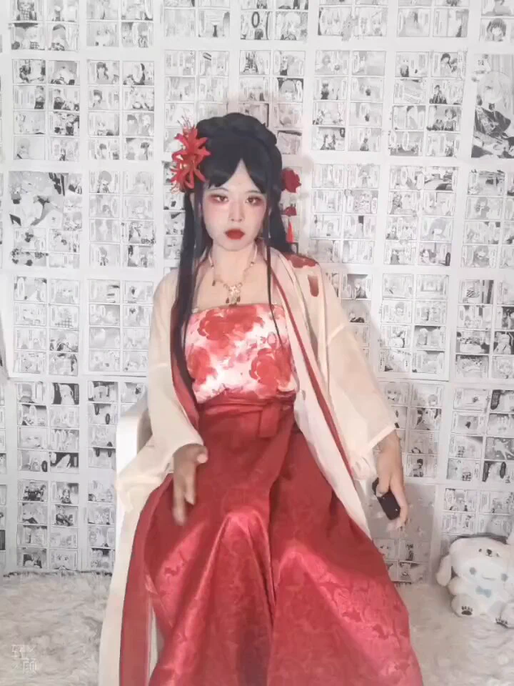 男花魁的琼浆玉液～想饮上一口吗🥵
*一分半预览，完整版可私聊
＃男娘 ＃伪娘 #女装 https://t.co/4rNN7K4WDz