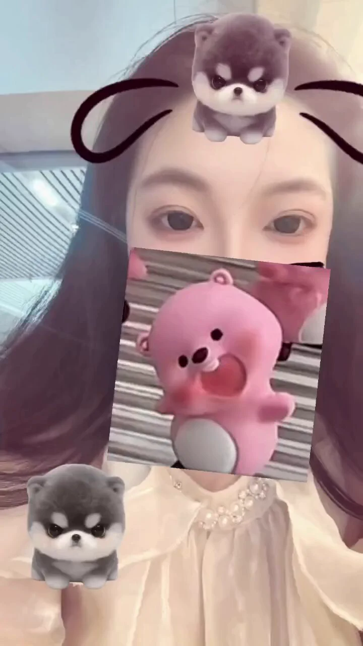 阿巴阿巴，装可爱日常 https://t.co/y4V6l6WCRJ