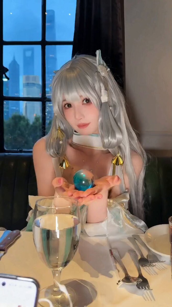 23岁 就今天！！🥳🥳🥳🎂🎂🎂
​cos了你们呼声最高的西施游龙清影～
​五年过去了 喵酱依然还在你们身边😭😭😭舍不得你们啊 真的舍不得..... https://t.co/MroFMO7Sr8