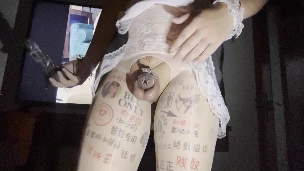 “女王大人完全高估小语了，其实连一分钟都坚持不了呢🤤”姆勾小语现在满脑子都是被大鸡鸡猛干，被锁住的阴蒂甩来甩去的画面🥵🥵其实这才是小语想要的😍😍#sissy #ts #伪娘 #雌堕 #男娘 https://t.co/QORHZizbiI
