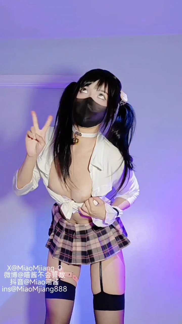 🌐地球online有bug!我衣服一直穿模🥵
Game bug! My clothes are gone!🥵 https://t.co/QwosaJ6AZh
