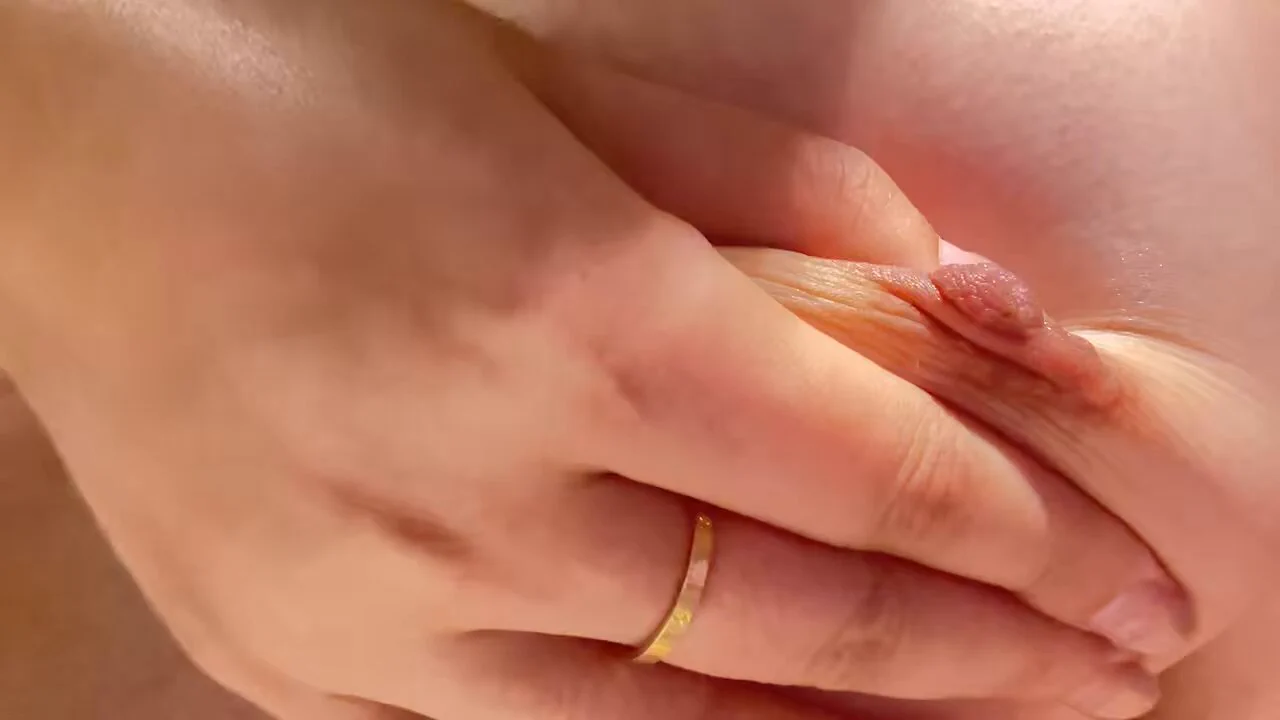 是乳汁吗 帮我看看 https://t.co/qfPw0TAnxx