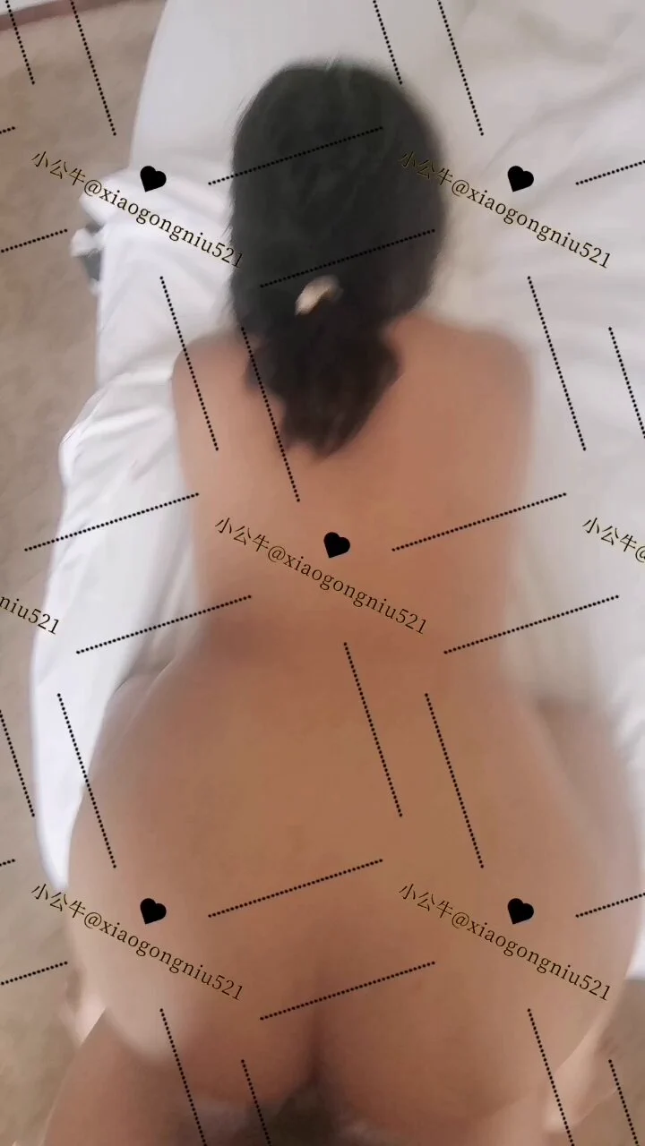 来兄弟们看看我的新犬 新玩具 新纳入的 离异小少妇 绝对的老A8 其实年纪不大啦哈哈 也是00后
@Xiaoxiaofoer 
@ToukaYuan 
@MitsumeDoji
@OoniDevil https://t.co/i55MGtg34K