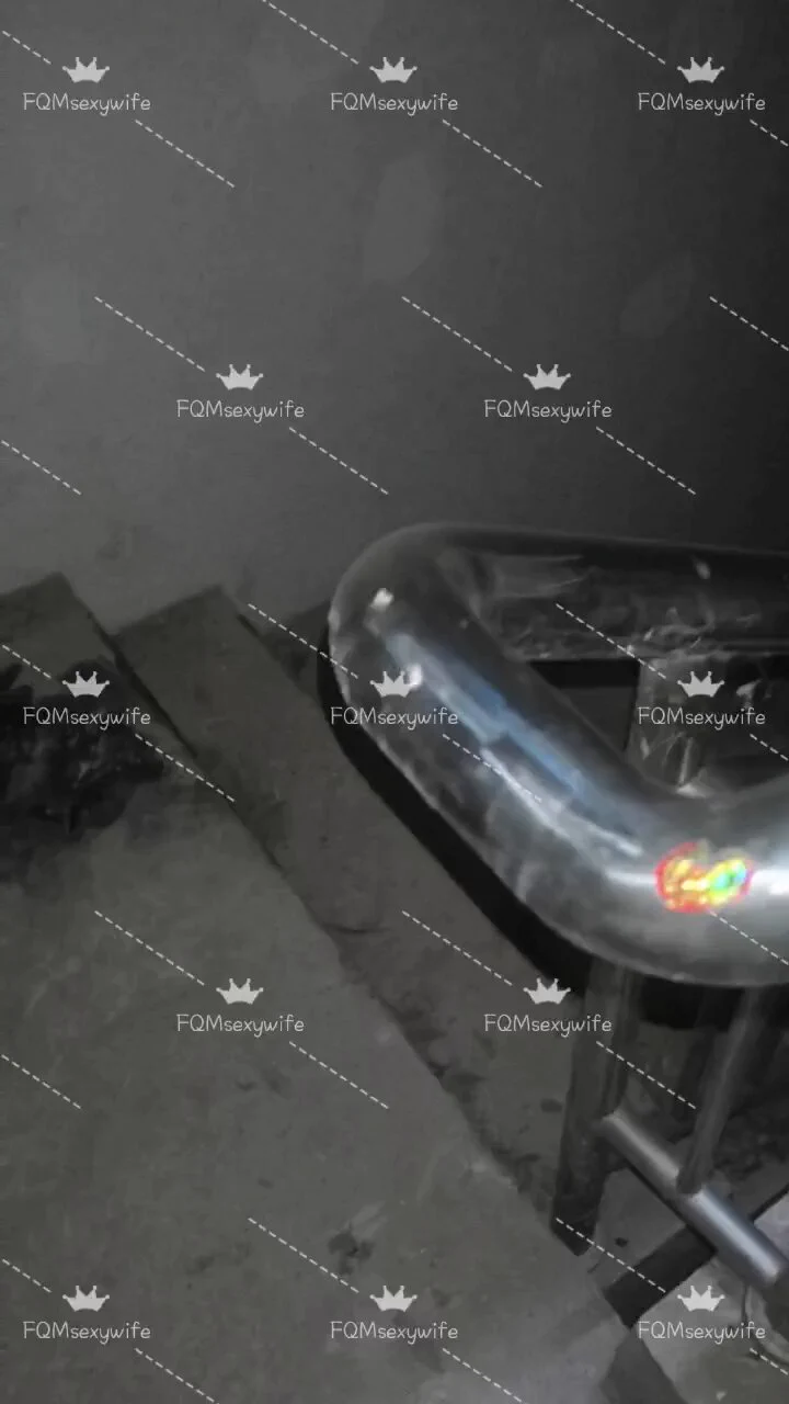 当你在地下停车场里发现了一个被绑起来的少妇，你会做什么？ https://t.co/ei9z8ogPdl