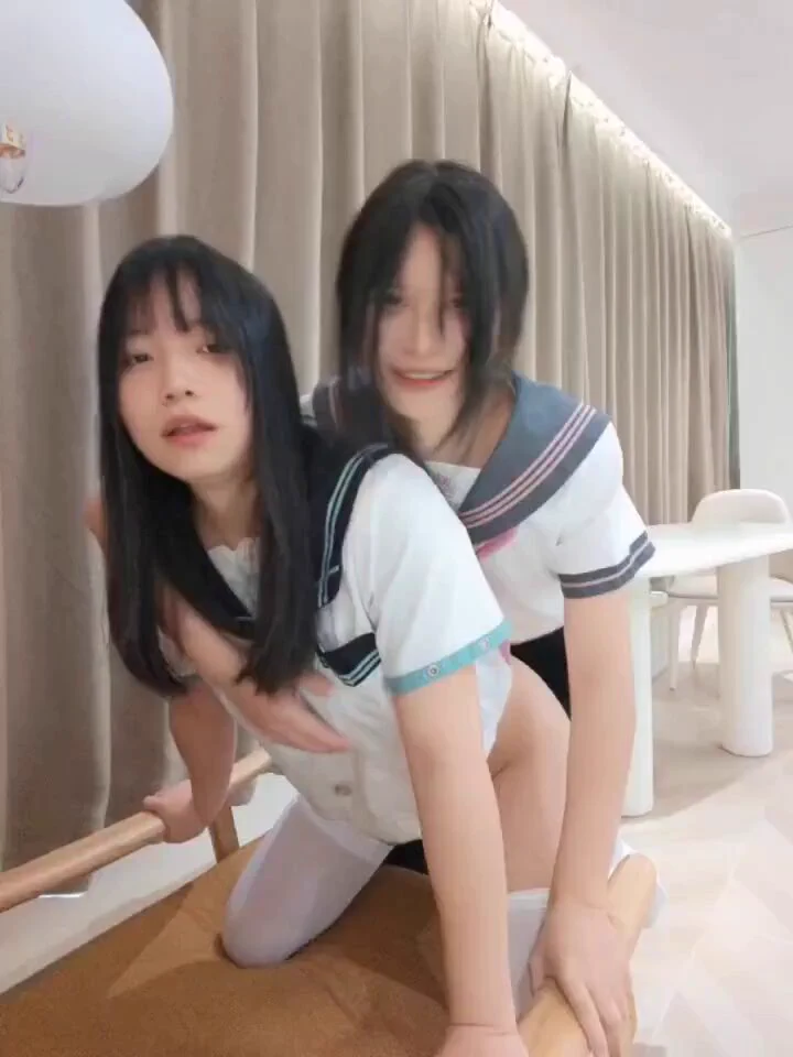 男娘沦为爸爸的性玩具，被狠狠打桩干屁股，给男娘干的都哼哼了 https://t.co/7EjDBd4LbT