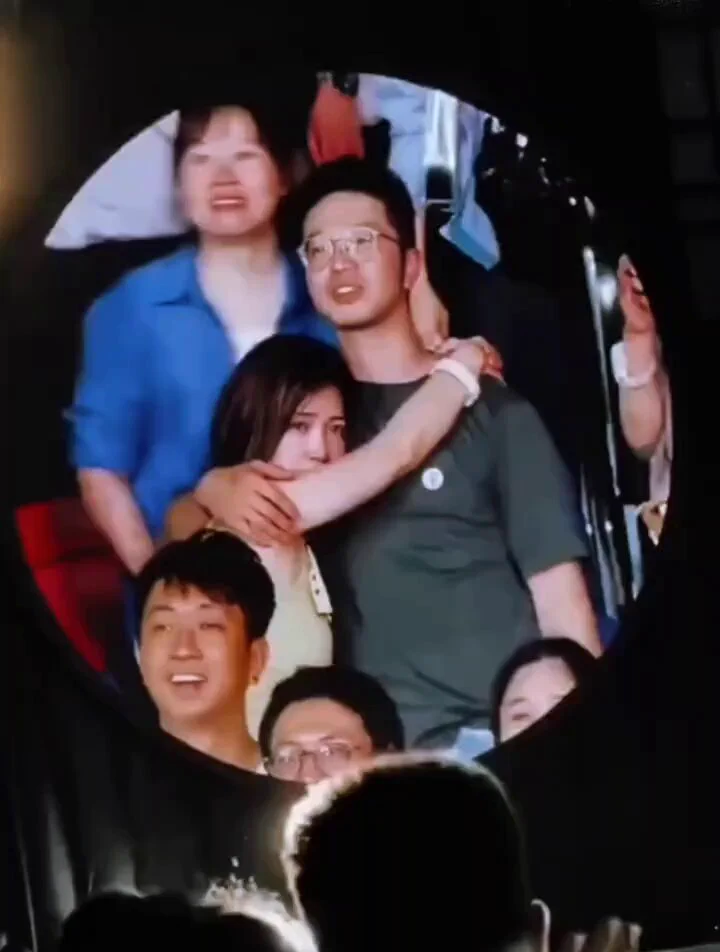 女的感覺很容易上頭的樣子。 https://t.co/4TB8Ffqdbr