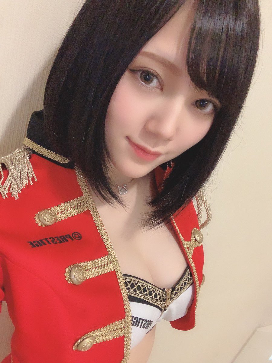 とある現場で専属衣装着ましたん🐰💕 https://t.co/zdgZOQpVQb