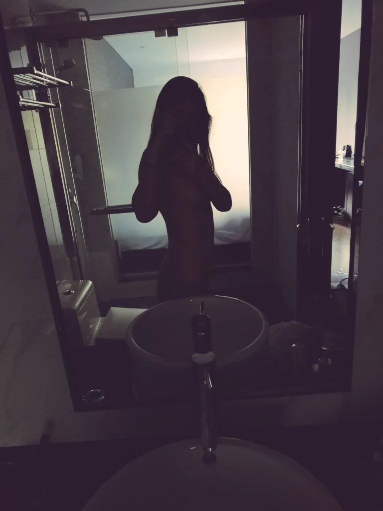 没有专业摄影师，自己拍一个也不错😄 https://t.co/D8KrckkDby