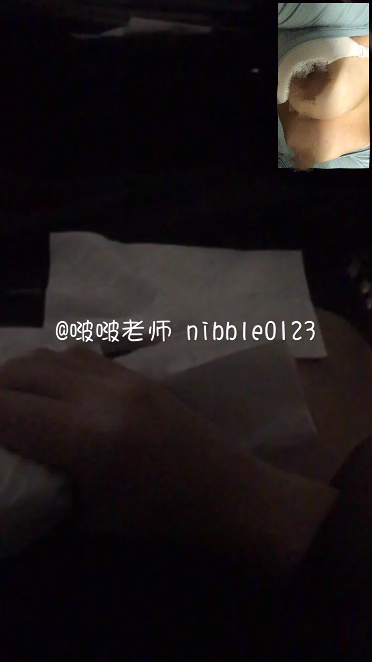 来自香港的弟弟 说喜欢我的大咪咪 和穴穴毛毛很性感 裸聊好评😌💕 https://t.co/8PKkByrLNr