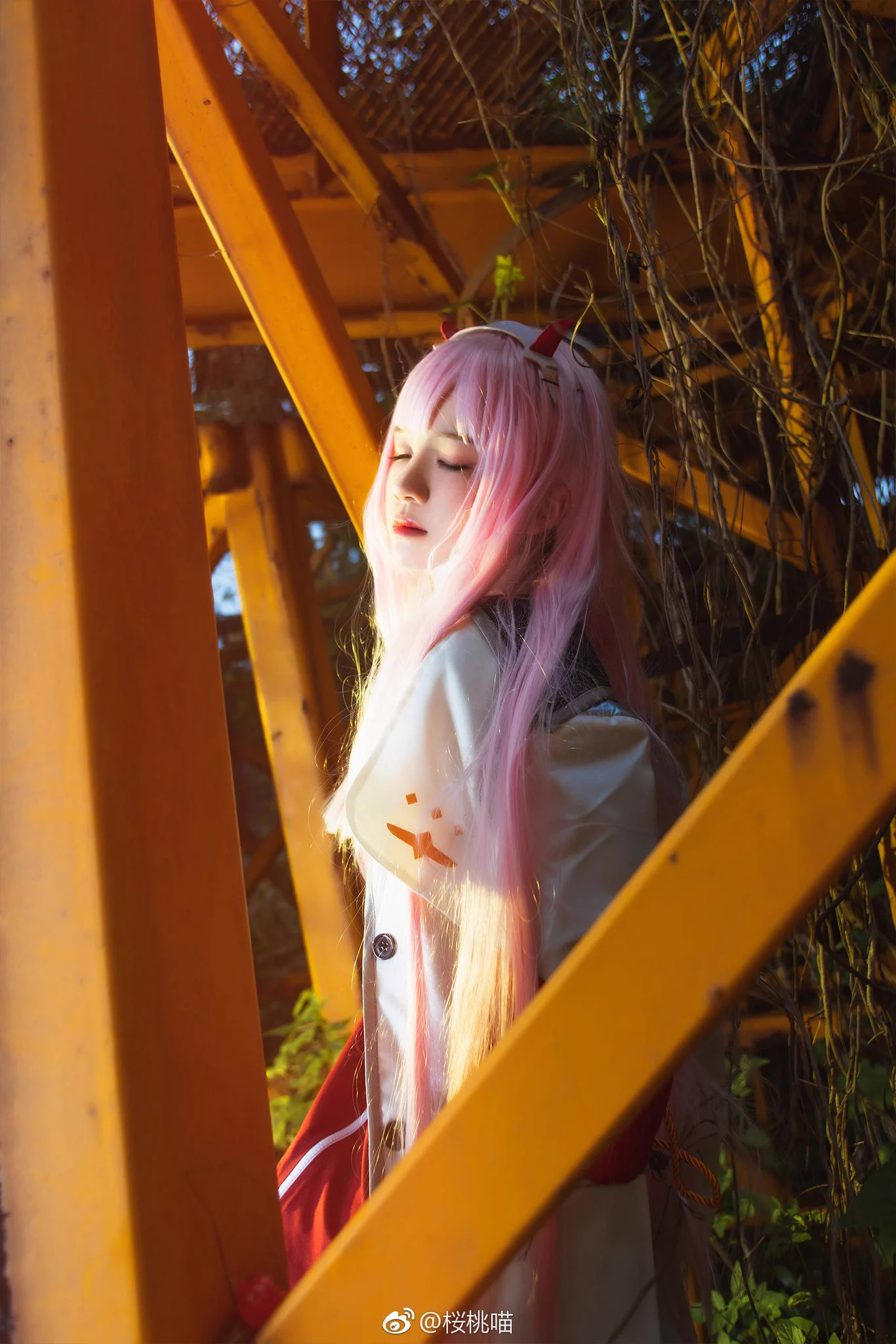darling in the franxx https://t.co/P25sf8N9Qk