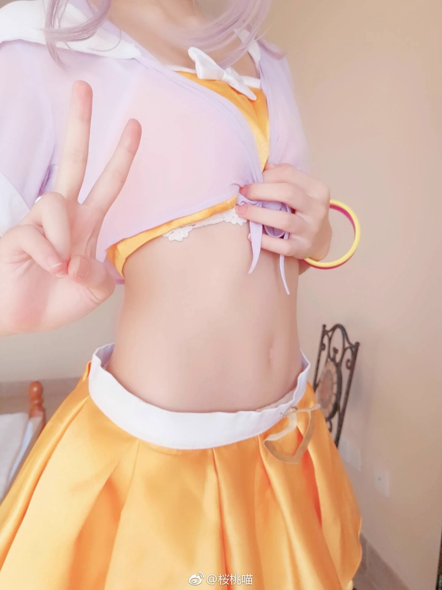 我的心有半个橘子那么甜🍊 https://t.co/9hjW7iuLXt