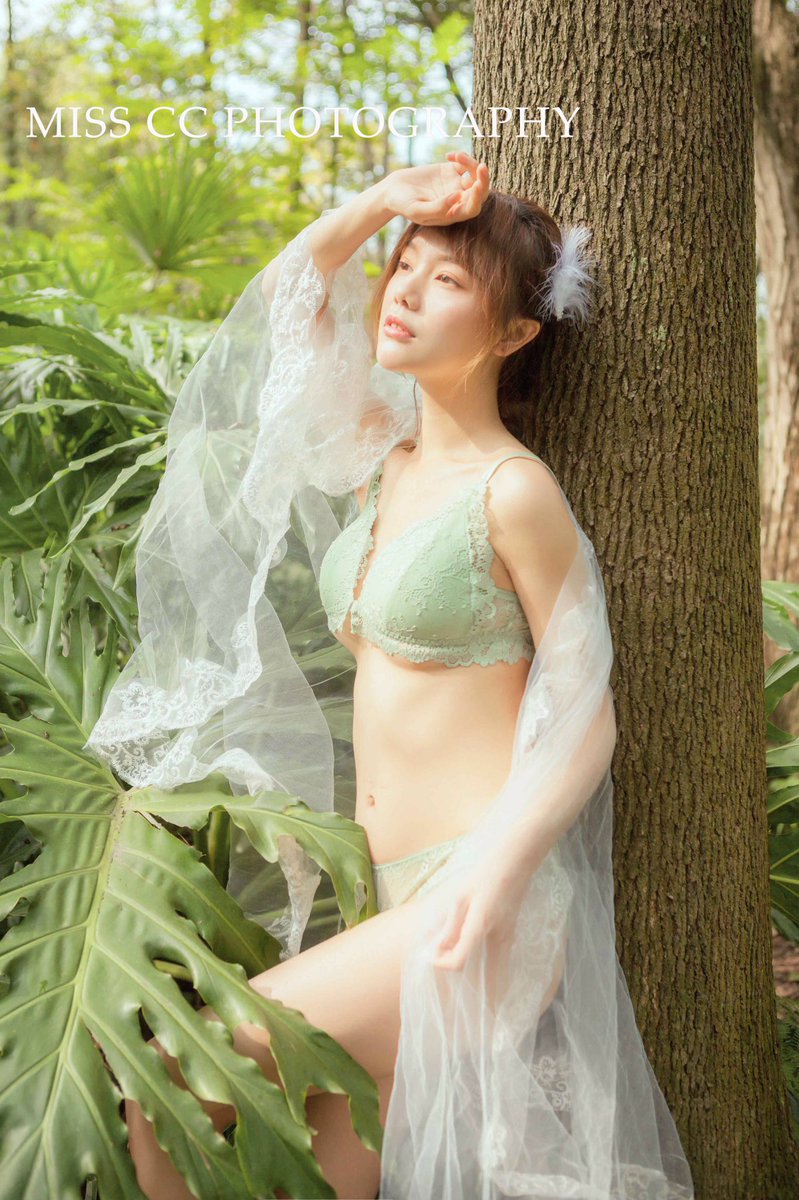 我不仅种麦子也会种玫瑰 
要生活也要浪漫

摄影/@misscc520 

#私房 #私房写真 #摄影 #成都 https://t.co/3IMKiu6xRa