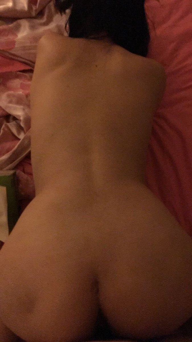 第一次发帖，发个女主的大屁股吧，目前持续开发中 https://t.co/OjjtyGJlBt