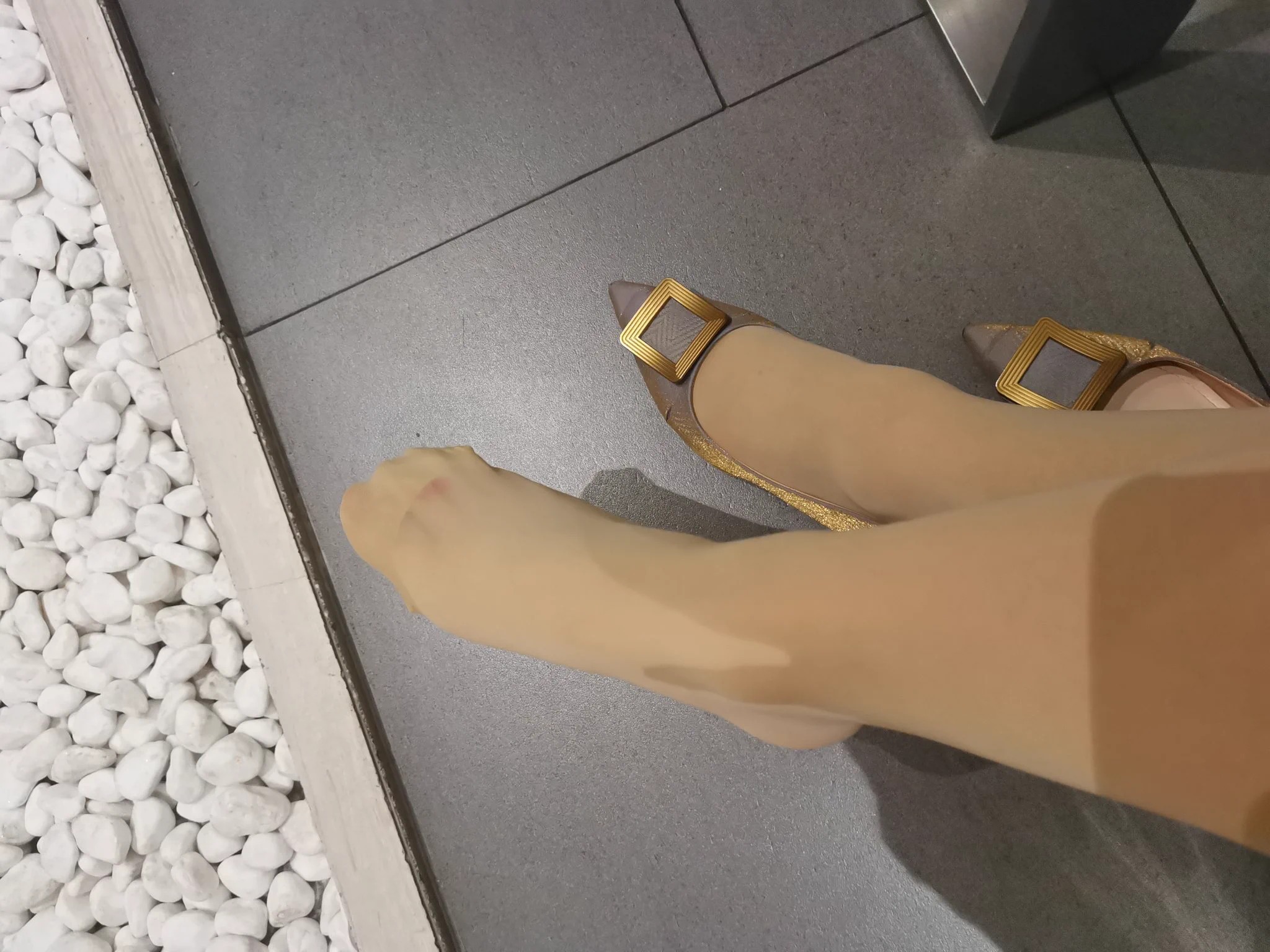 🧦：@limerencem 同事聚餐，喝醉了放飞自我！不知道有没有把旁边新来的小哥哥诱惑到！投稿 @Dayulejia91 @Fanjiahui2020 @Sexyallnight609 @Dream_QY https://t.co/nz667fv3Sq