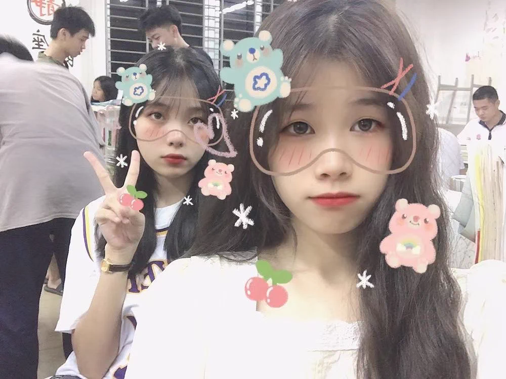霞霞的棉袜被老哥收走，不知道老哥会如何对待这个18岁女生的棉袜和内裤💦 https://t.co/WrzS0giOdQ