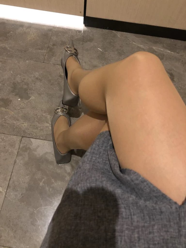 最近应该没鸽吧😄 https://t.co/vjTdarbkys