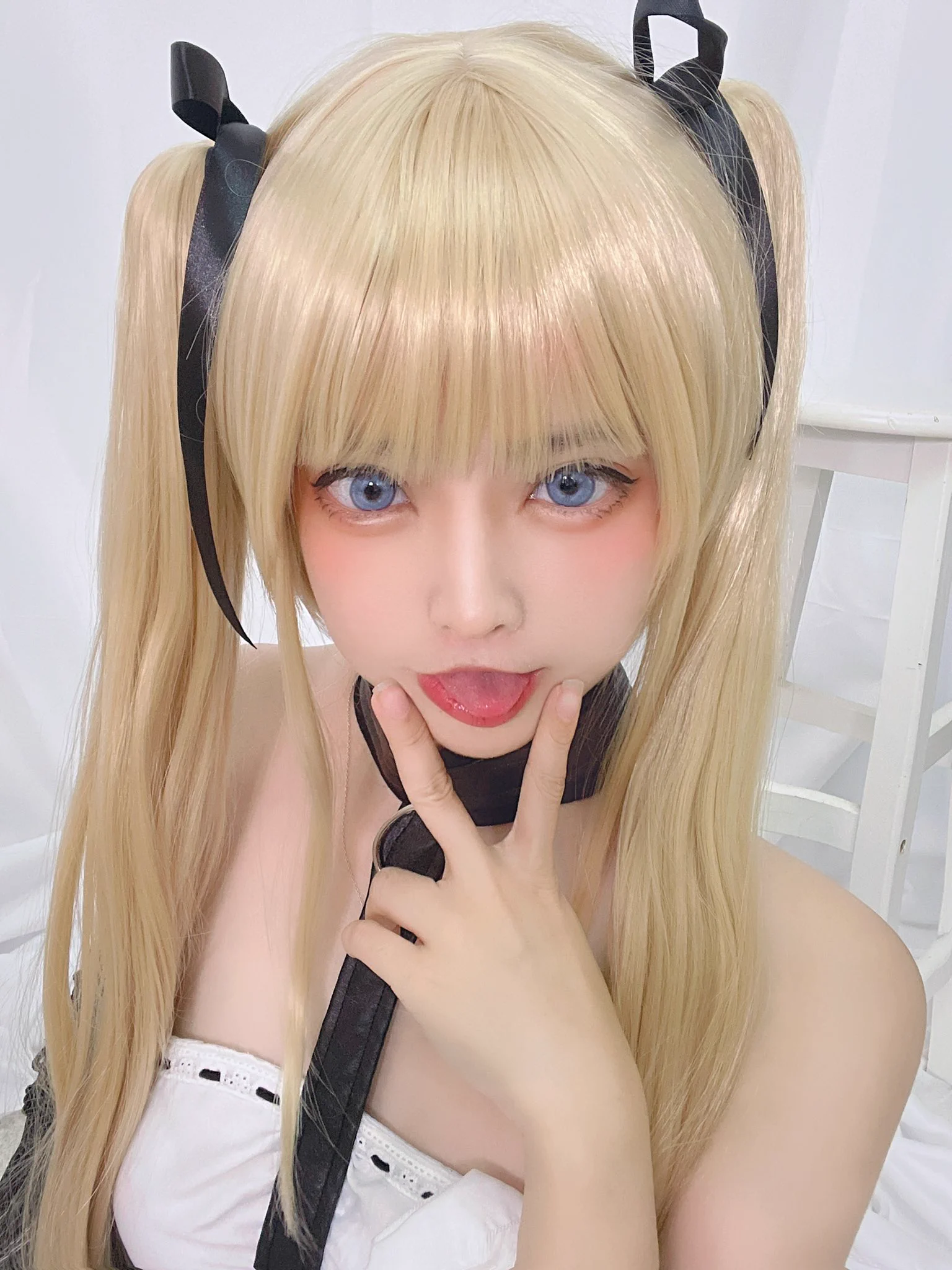 なんかエロい https://t.co/M2jSDgToBZ