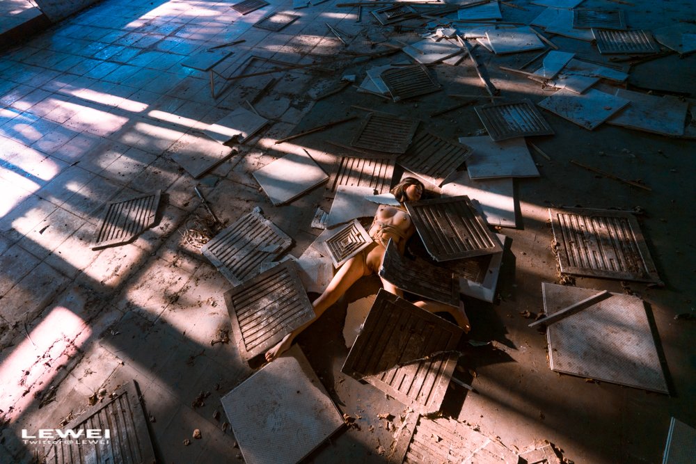 模特: 小金
#LEWEI #Bondage #广州约拍 #捆绑 #废墟 #BabyArt #ChinaArt #ChinaBondage 各类主题创作拍摄欢迎私我约拍～

 投稿：@Fengsiyuan @wqganenshi  @Naptography1 https://t.co/wkrwLhivTo