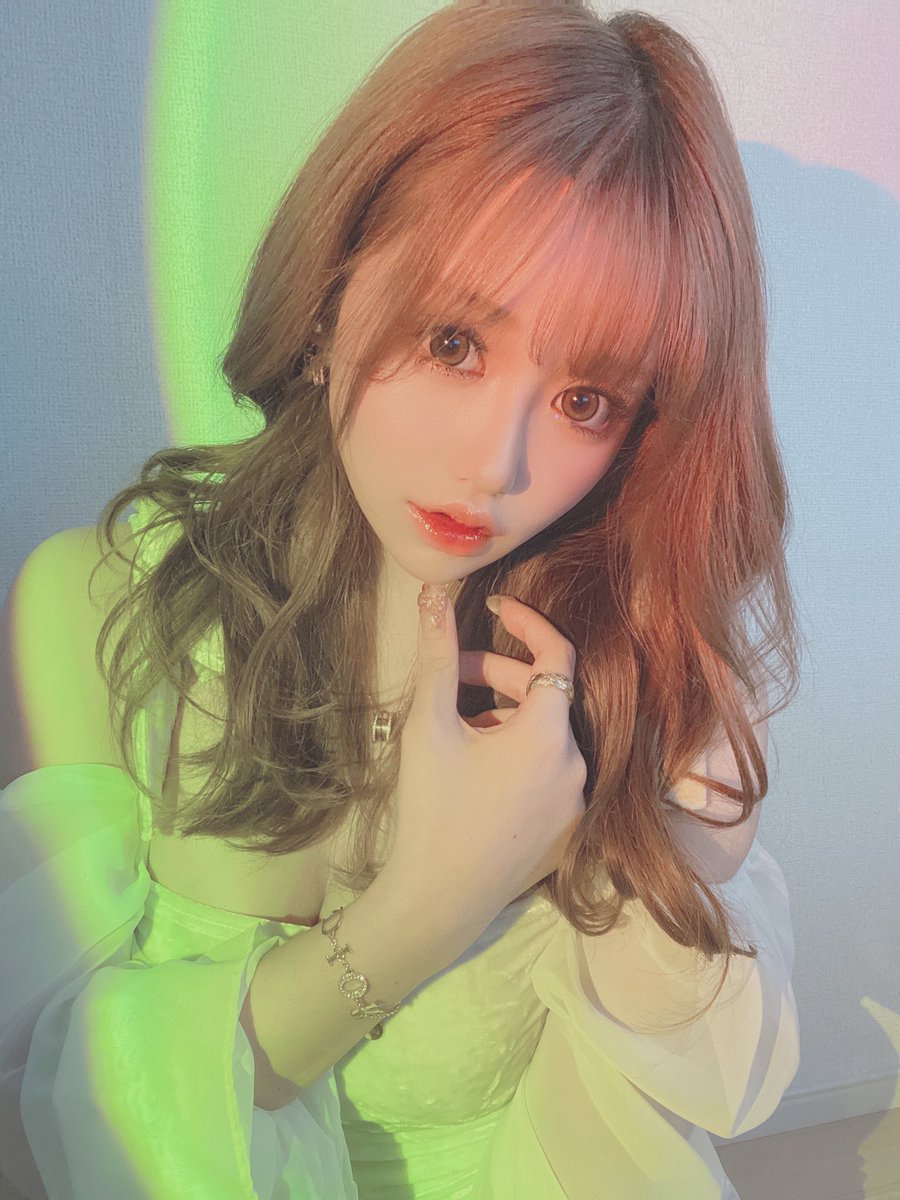 ファンティアに投稿しました！「朝投稿！おはよう☀️」 

昨日まめだいさんとお泊まりしたら投稿遅くなってしまった🥺
まだ寝てないので今から寝ます😪😪

https://t.co/3AasU2EAOI #Fantia #ファンティア https://t.co/bXrwT3aaDX