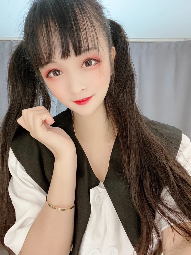 爱你呦 https://t.co/qFKrWsuHQB