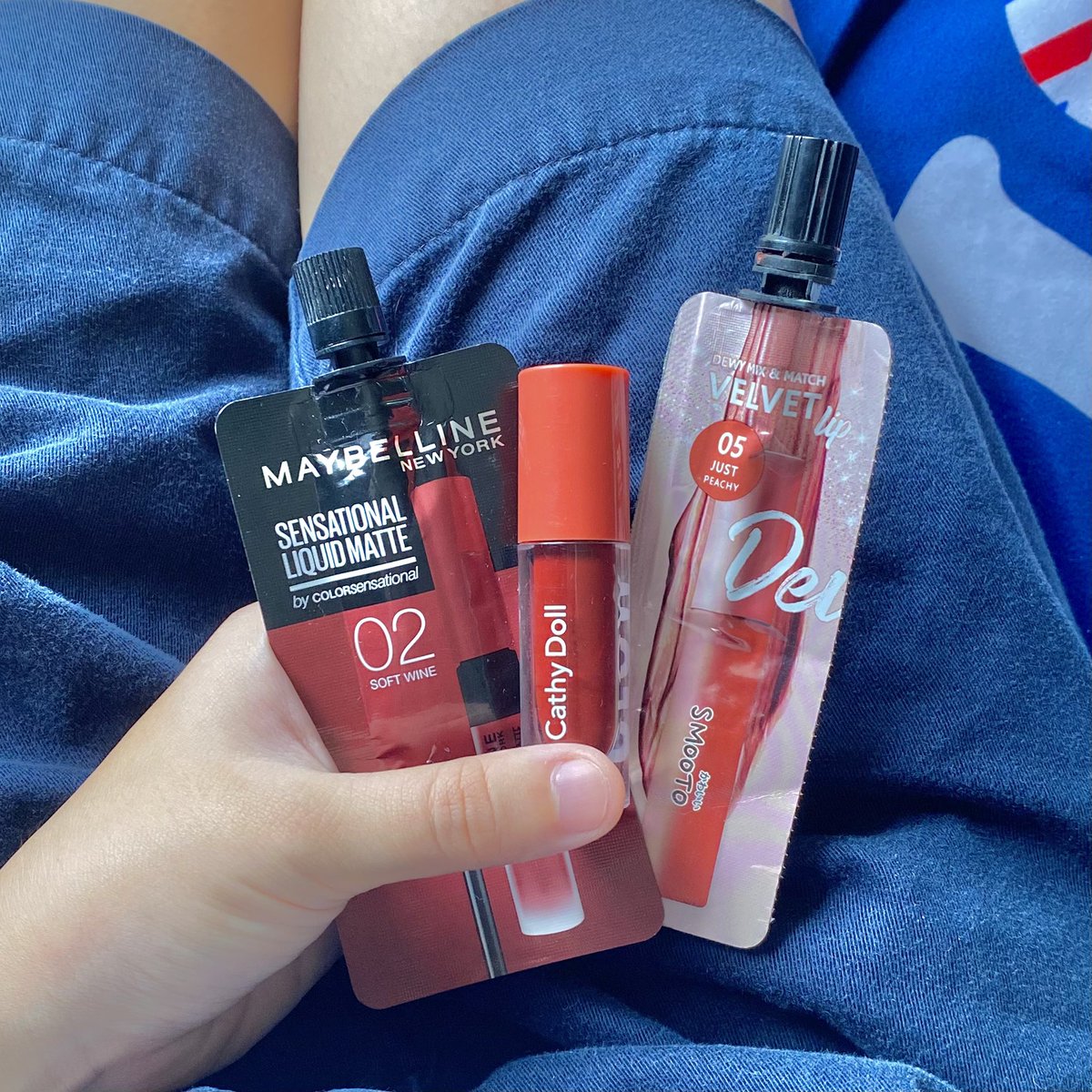 3 ไอเท็มที่เราอินเลิฟมากกกก ในช่วงเน้🥰
เกียมตังไปซื้อเลย ลิปแมทกลบสีปากมิด ของ Smooto 05 ดือมากก ต่อกันด้วยลิปแมทติดทนเว่อออของ Maybelline 02 จบท้ายด้วยทิ้นฉ่ำๆของ Cathy Doll ฟิลฉ่ำๆ วิ่งค่ะวิ่งงง #ของดีบอกต่อ #ถูกและดี #ลิปถูกและดี https://t.co/uQZeYbhKwM