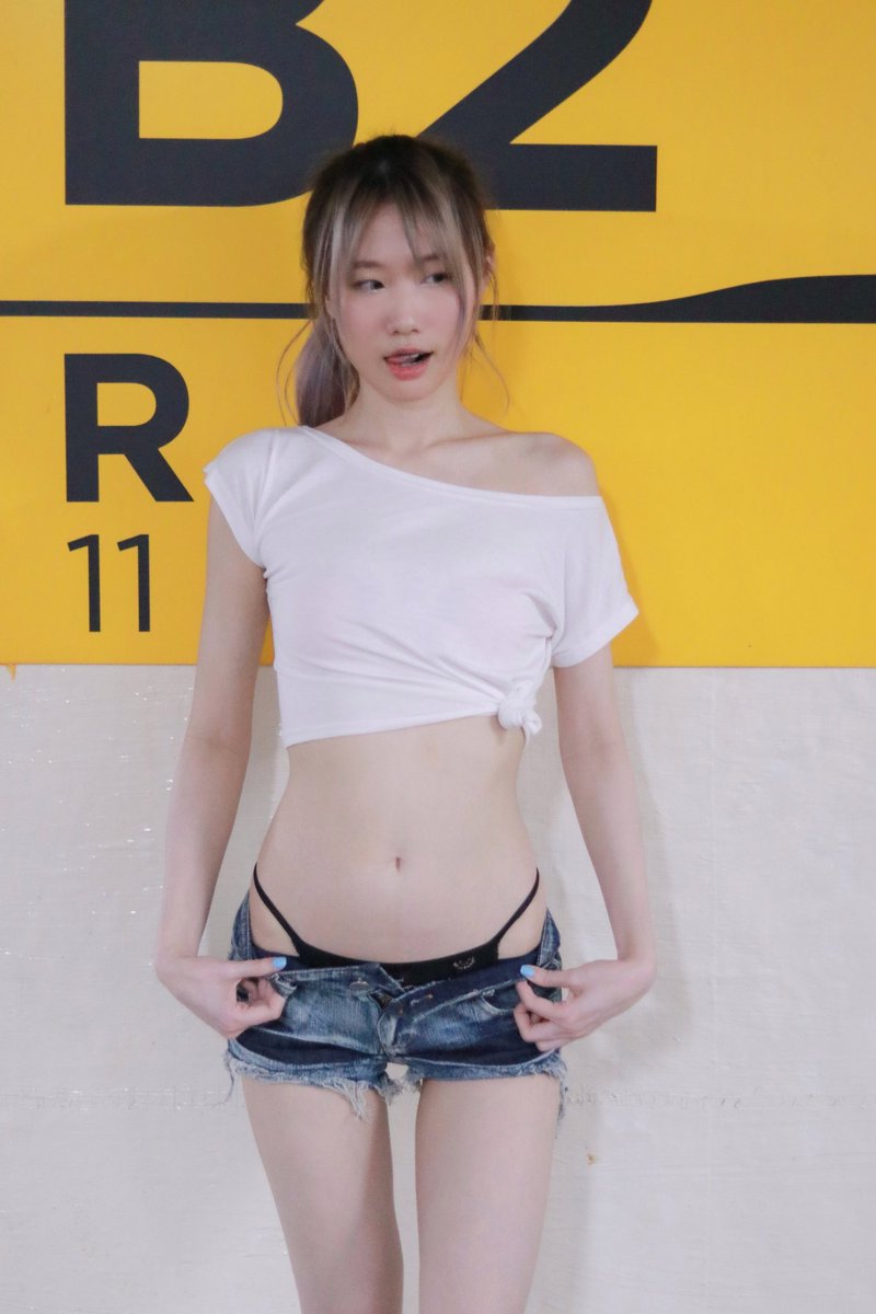 พี่ยามช่วยด้วย หนูหารถไม่เจอ🥺 https://t.co/04anJv4aFA