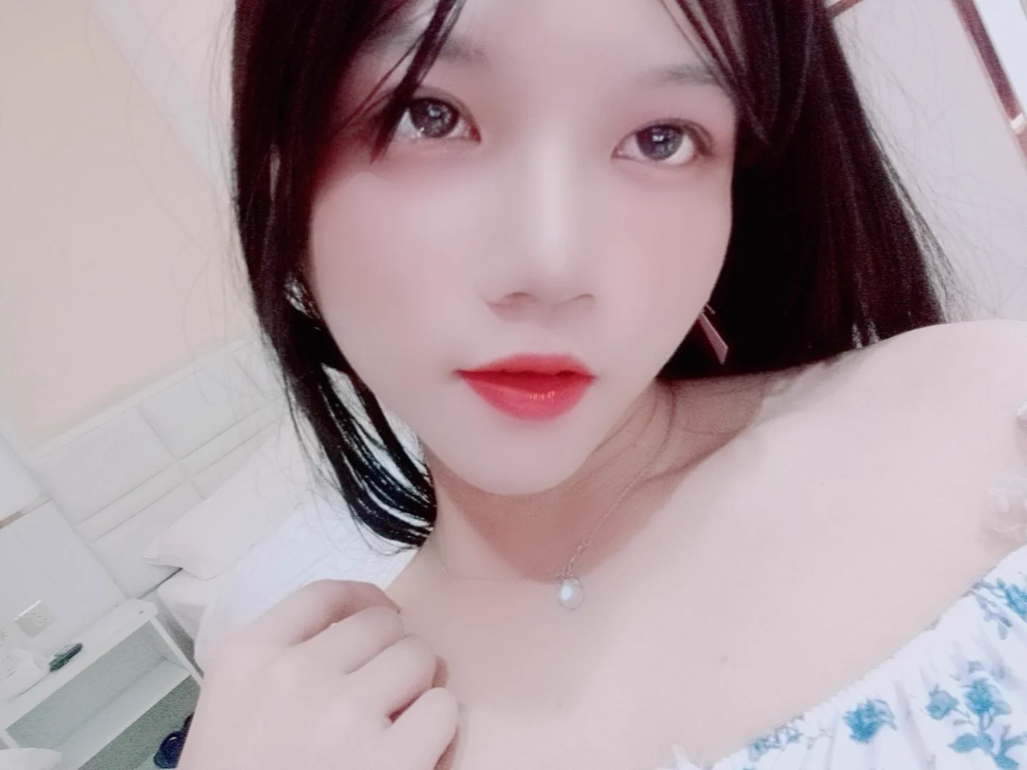 一字肩的我～hhh有点肉了好像（不是） #伪娘 #女装子 #男の娘 #女装 #女装娘 #TSCD #大屌萌妹 #可爱的男孩子 #反差婊 #cd伪娘 #变装 #ladyboy #肉便器 #下贱 #骚 #淫荡 #淫贱 #sissy https://t.co/PuVf4JeAmy