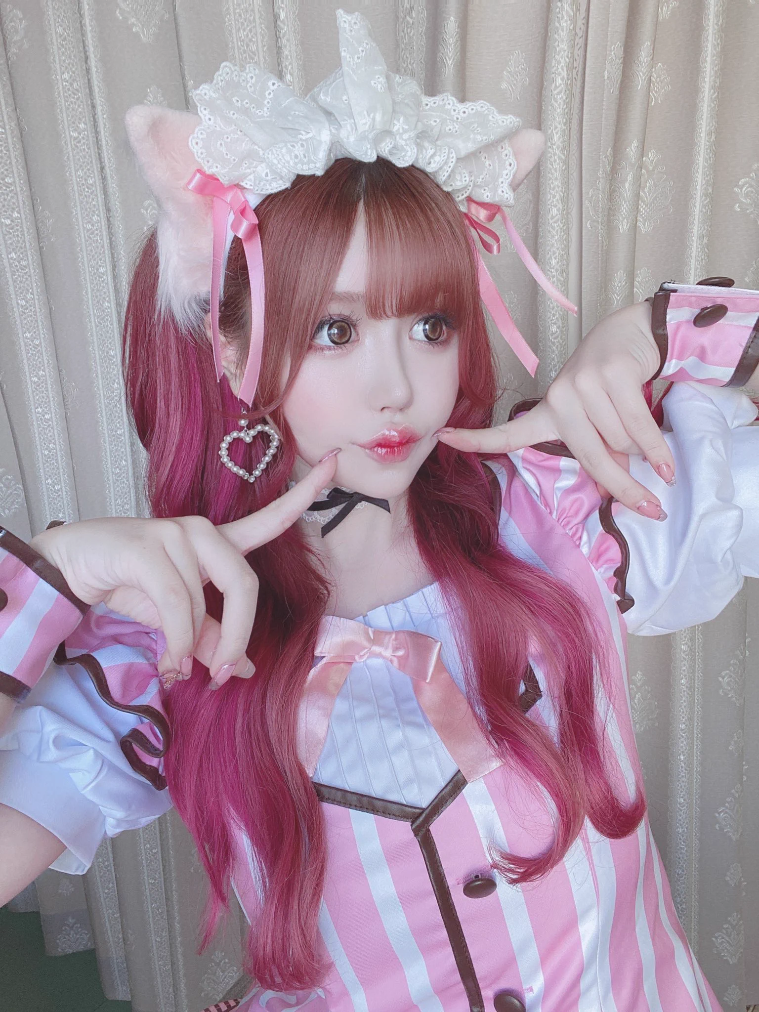 めいきゅ〜と名古屋大須店（@make_u_cute_n ）さん2日目おきゅいんします💗今日は猫耳忘れなかった！！🥰🥰ご帰宅お待ちしております💕💕 https://t.co/fnhiLKRcf1