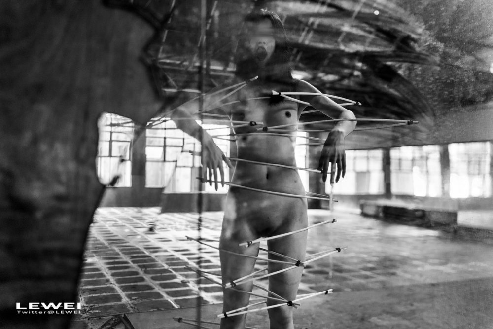 模特:小金(组图2) ～本周新作
LEWEI #Bondage #广州约拍 #捆绑 #废墟 #BabyArt #ChinaArt #ChinaBondage 各类主题创作拍摄欢迎私我约拍～

 投稿：
@Fengsiyuan
@wqganenshi
@adalbertoasf https://t.co/qWuERg4d3K