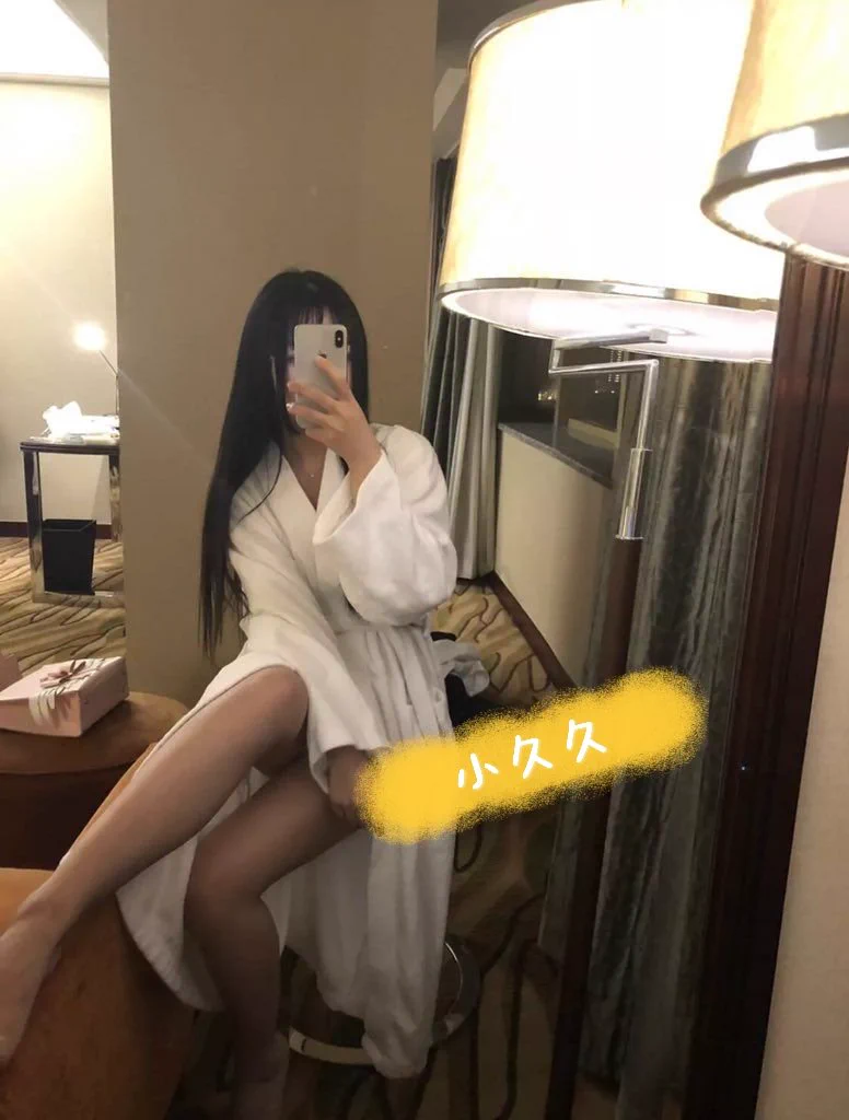 已经洗好香香了✨✨✨ https://t.co/QaPfXUMf1X