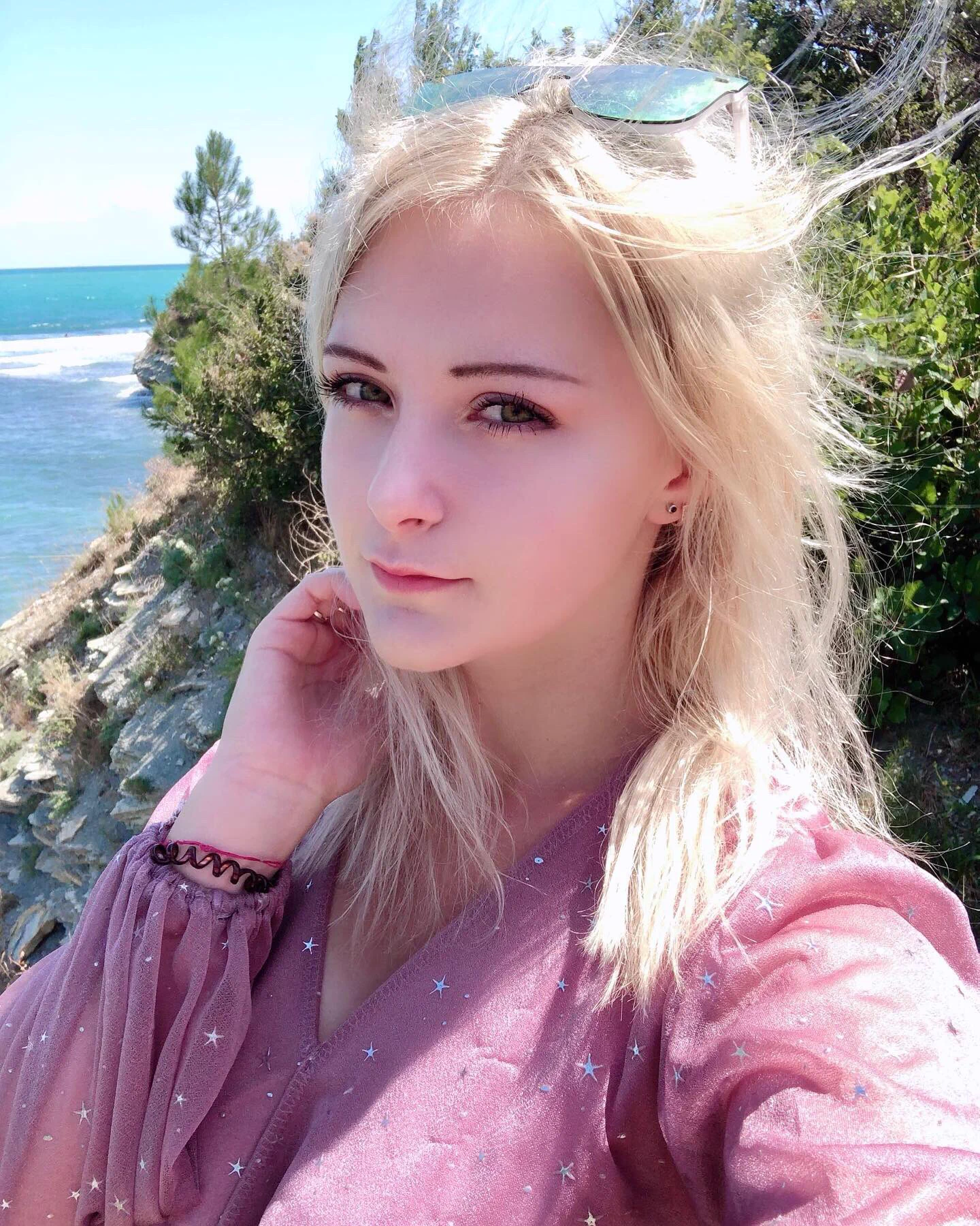 This sea is just adorable 🌊 💙 https://t.co/eywPOud3Jr
