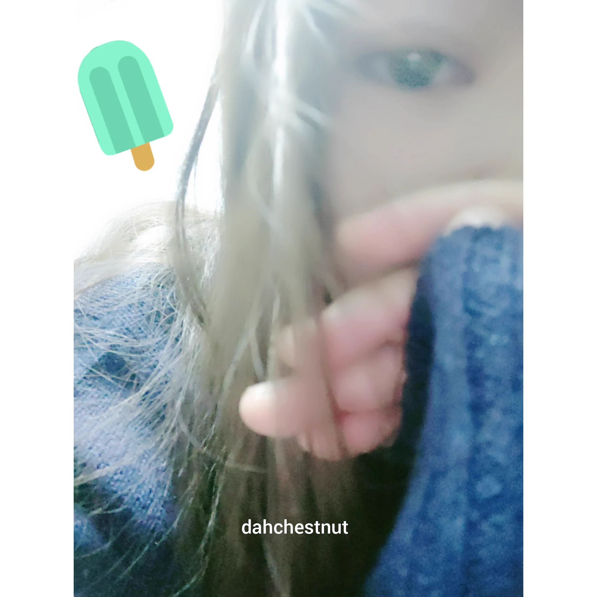 脑袋超晕，还吃了一大坨冰淇淋，现在又想吐。。。。想放弃了，不想减肥了。。。 https://t.co/BEWOUXjTXu