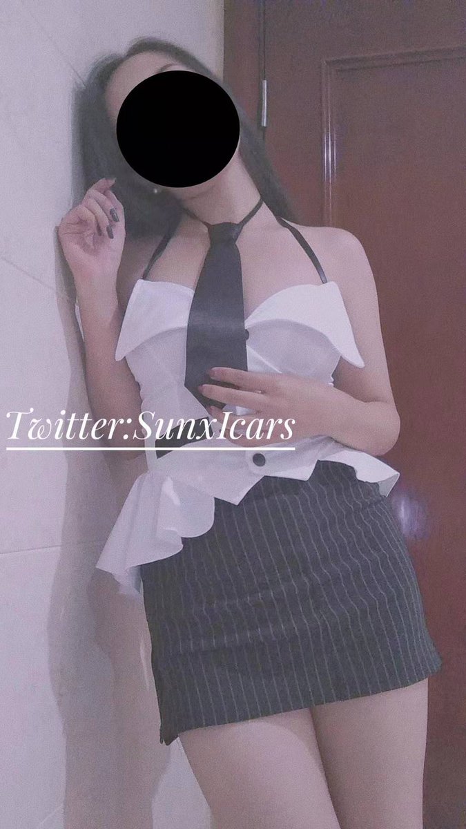 正式开启我的推特生涯，感谢两位妹子的合作 https://t.co/0Qh1t9yr5D