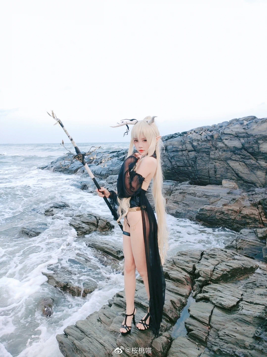 别害怕，我就在你身边，一定会没事的…… ​​​#cosplay https://t.co/r88Zza0wTU