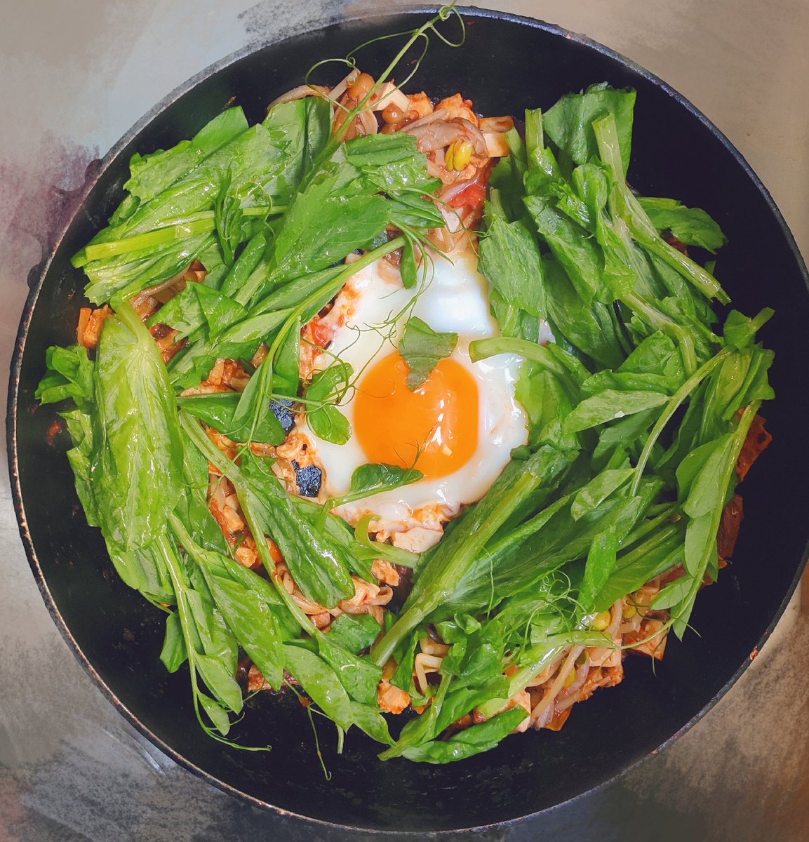 最近就是吃这玩意儿减肥的。
呵。
好想撒一把乐事原味薯片。
( ・_ゝ・) https://t.co/o77BstWcV1