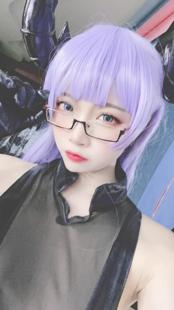 恰饭之后发个图💜 https://t.co/je4ySmc1pk