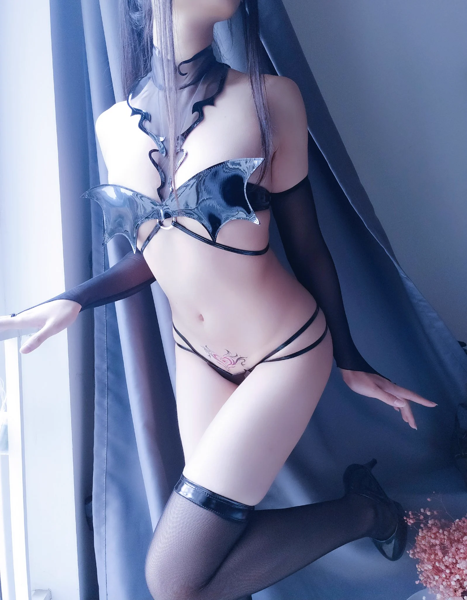 我设计的第一套恶堕服装，首批会在4.20日发货💕久等了https://t.co/inF0DGTlfl https://t.co/6qWjEXI7z1