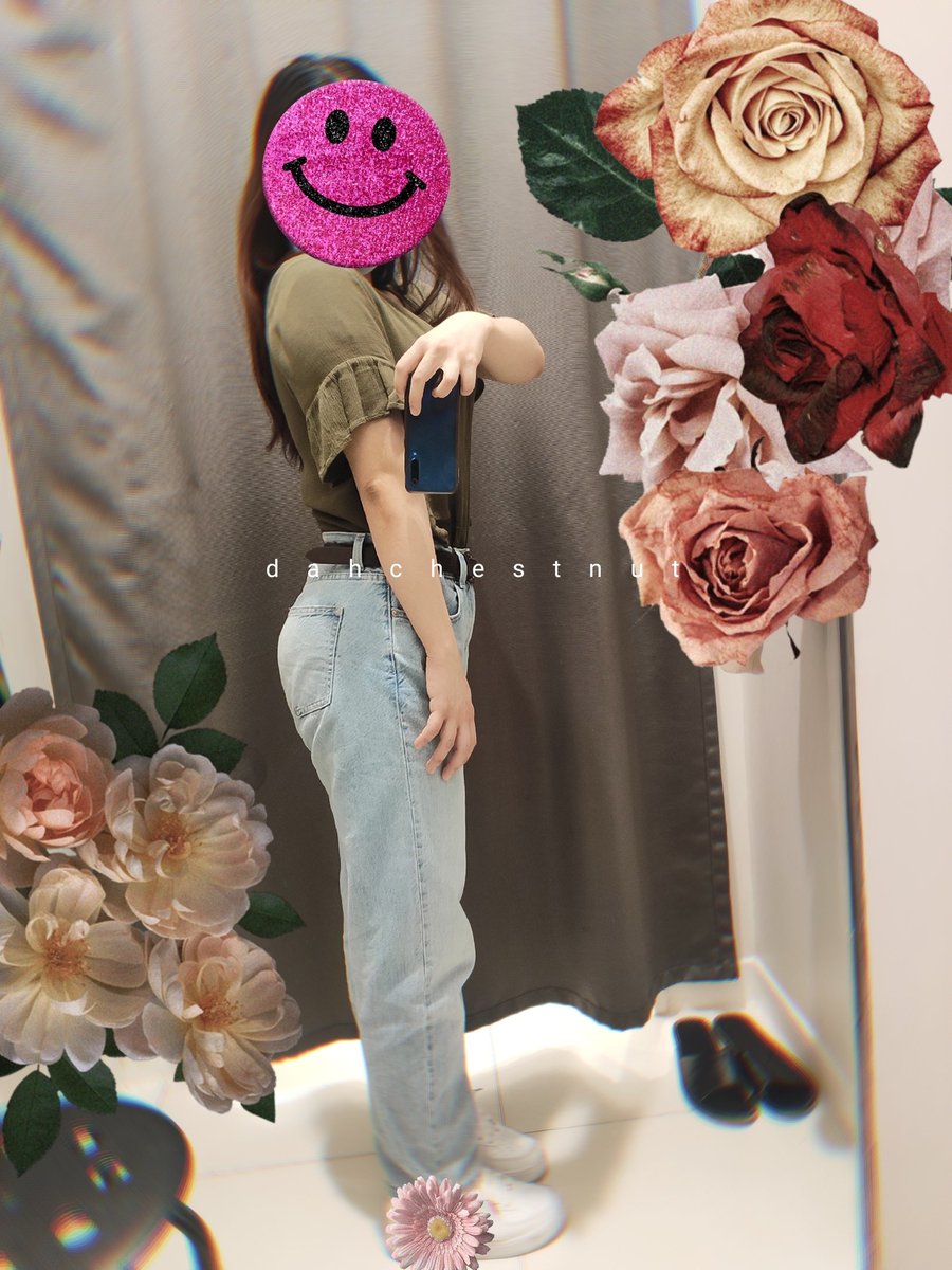 基佬们，来投票吧，
A.裙子
B.裤子

我更喜欢裤子，因为不磨裆，毕竟腿子那么粗，磨裆是一定会磨的，每个夏天都会磨。 https://t.co/GOoIL8keuA