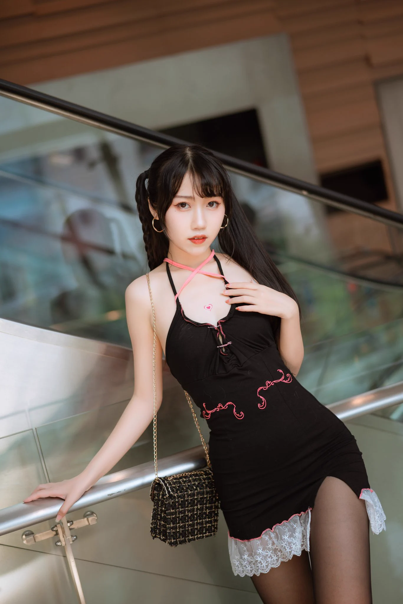#涞觅不止丝滑 黑丝姐姐 https://t.co/fpqgX77vPE